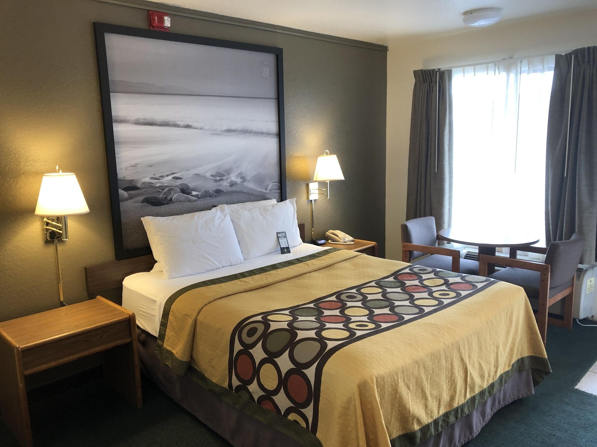 Super 8 By Wyndham Fort Bragg Ngoại thất bức ảnh