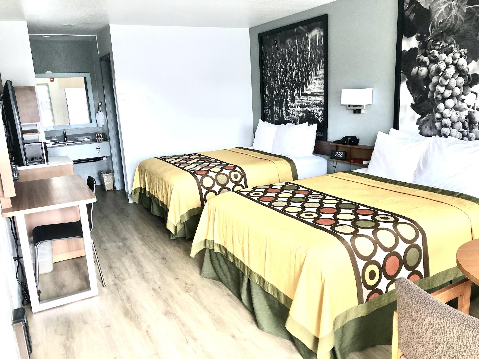 Super 8 By Wyndham Fort Bragg Ngoại thất bức ảnh
