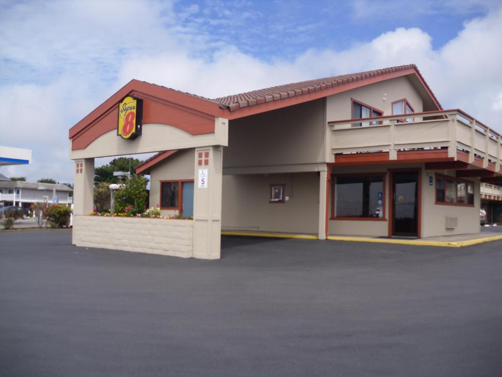 Super 8 By Wyndham Fort Bragg Ngoại thất bức ảnh