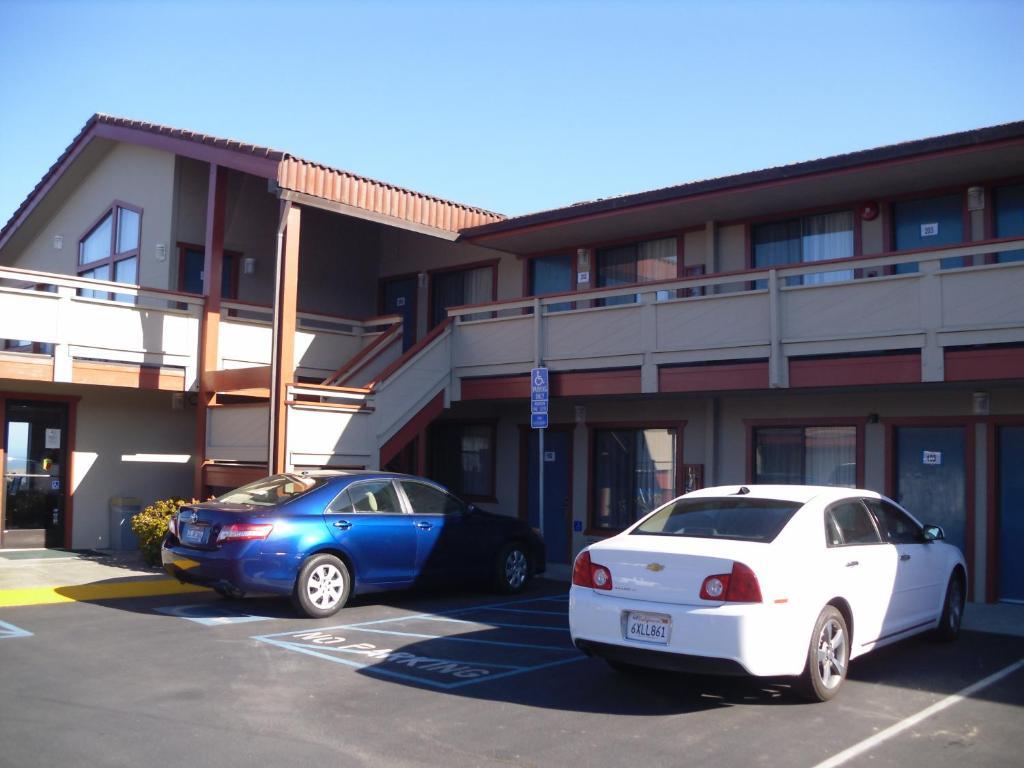 Super 8 By Wyndham Fort Bragg Ngoại thất bức ảnh